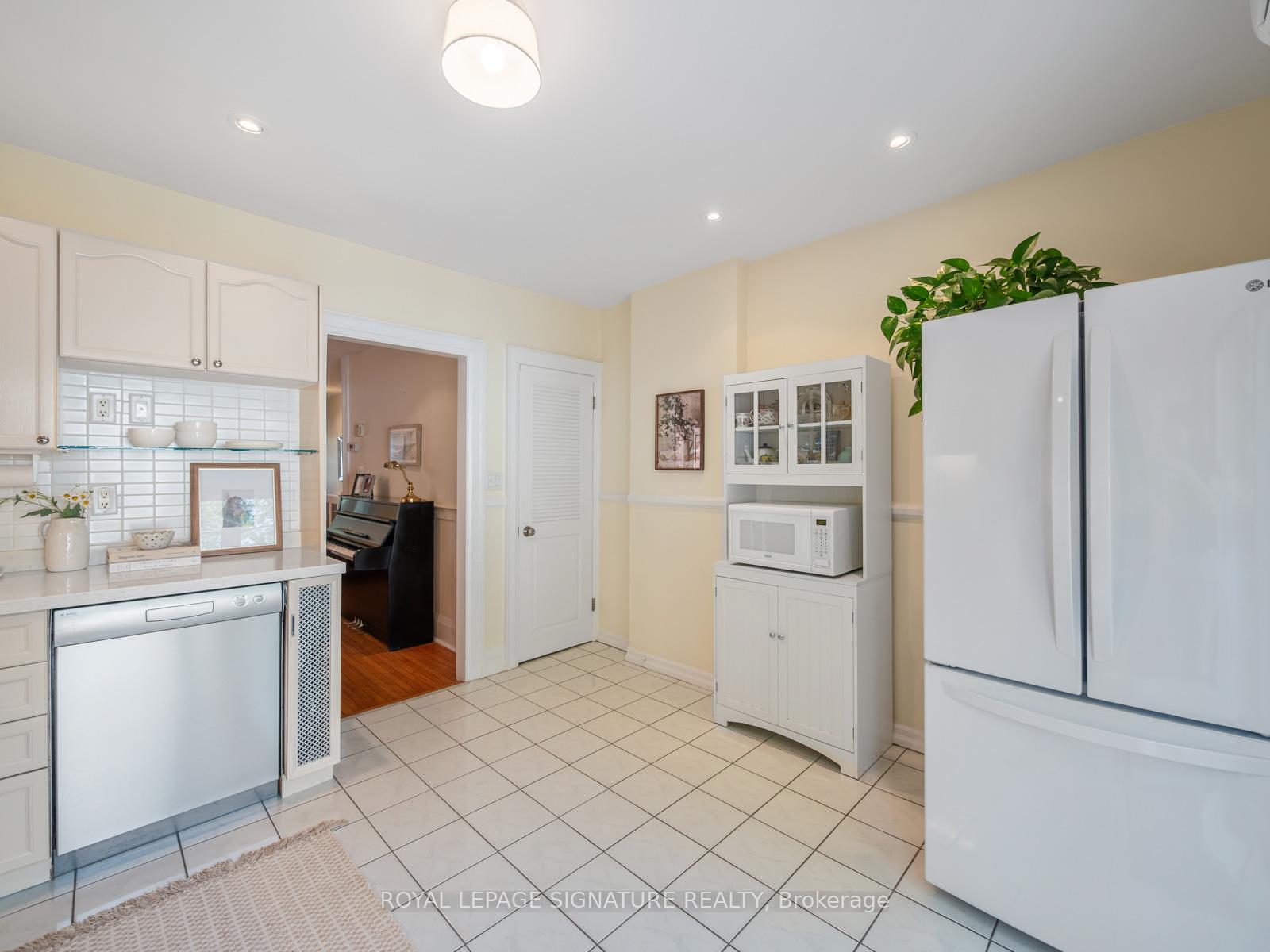 Photo 15 of 4 Kimbourne Avenue, Toronto, Danforth Village-East York — HOMEH