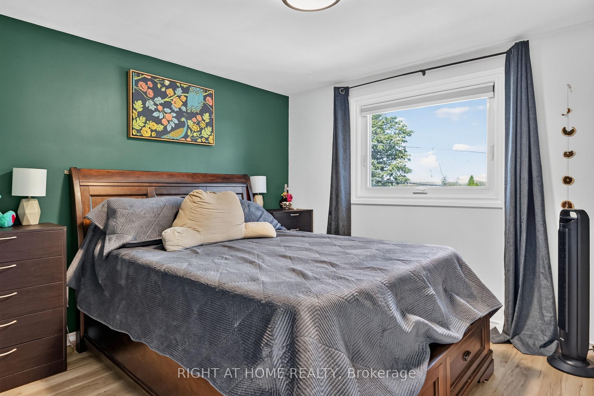 Photo 10 of 541 River Road S, Peterborough, Ashburnham Ward 4 — HOMEH