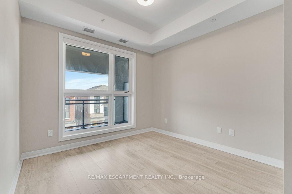 Photo 18 of Unit 303, 480 Gordon Krantz Avenue, Milton, Walker — HOMEH