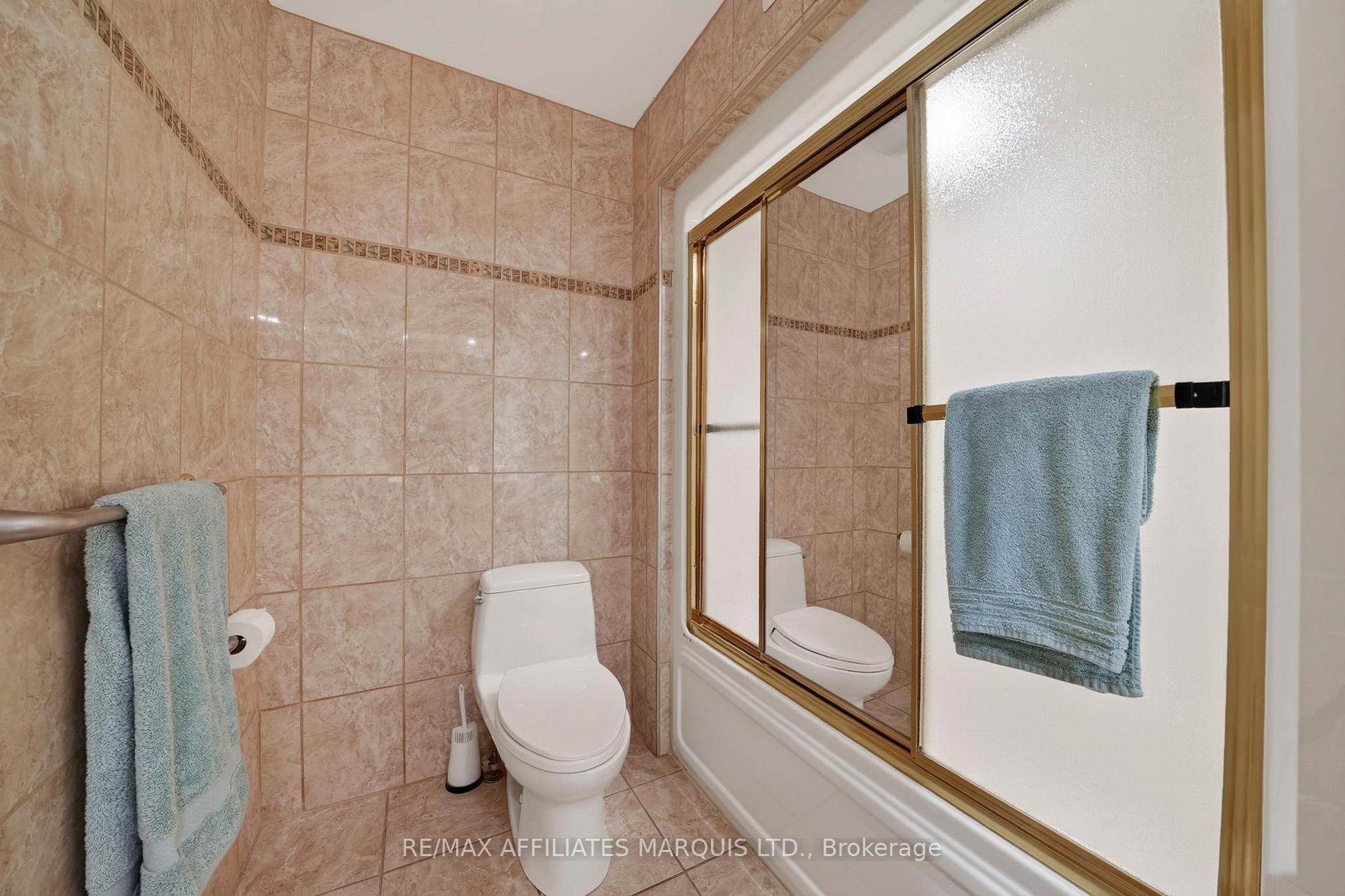 Photo 20 of 408 Bellevue Crescent, Cornwall, Cornwall — HOMEH