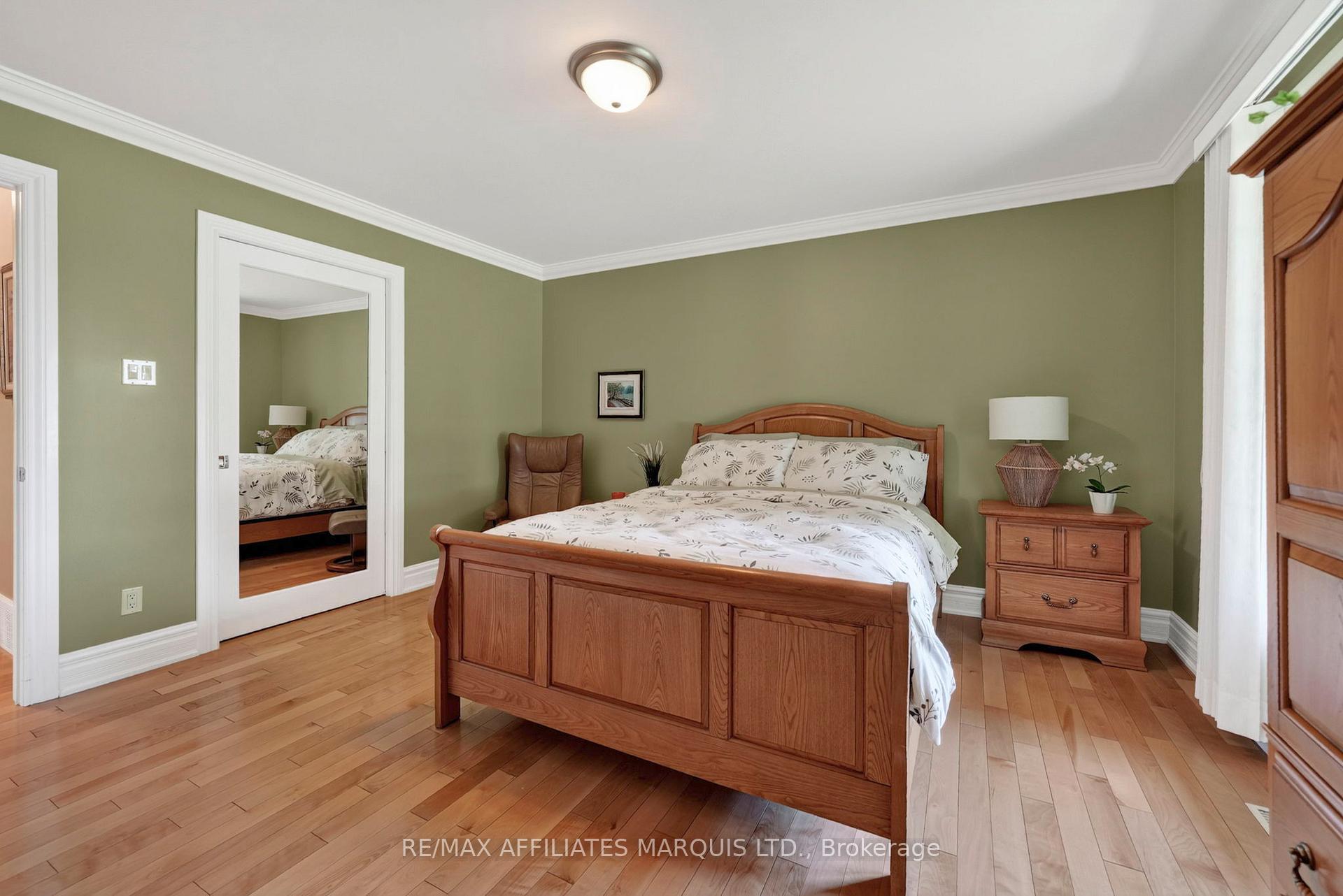 Photo 23 of 408 Bellevue Crescent, Cornwall, Cornwall — HOMEH