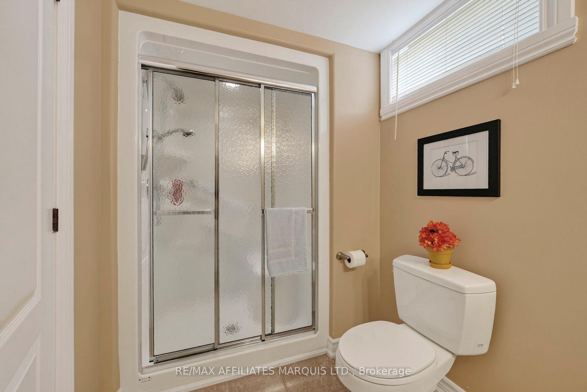 Photo 37 of 408 Bellevue Crescent, Cornwall, Cornwall — HOMEH