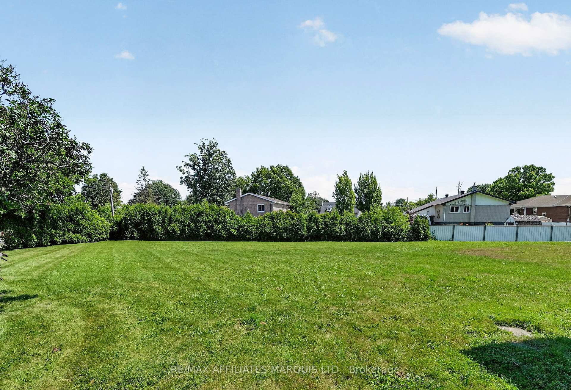 Photo 47 of 408 Bellevue Crescent, Cornwall, Cornwall — HOMEH