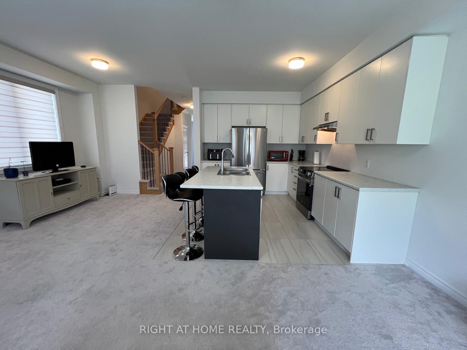 Photo 4 of 44 Gauley Drive, Centre Wellington, Fergus — HOMEH