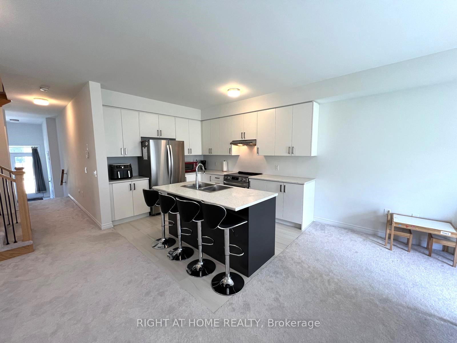 Photo 5 of 44 Gauley Drive, Centre Wellington, Fergus — HOMEH