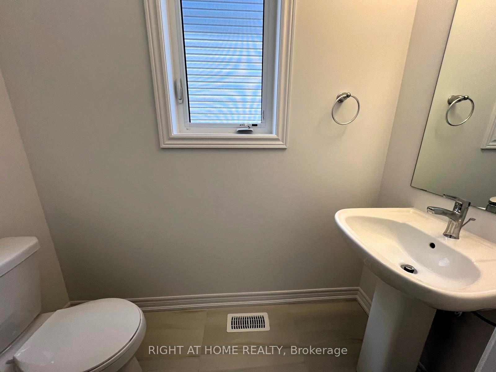 Photo 13 of 44 Gauley Drive, Centre Wellington, Fergus — HOMEH