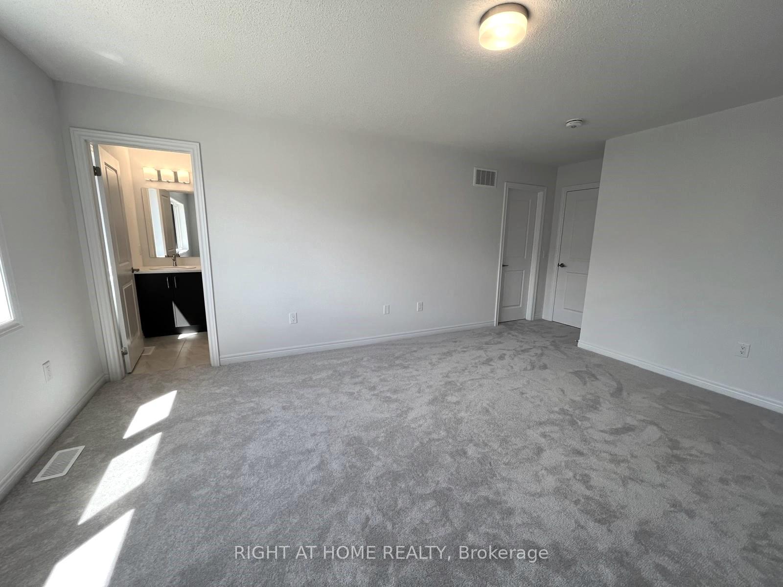 Photo 16 of 44 Gauley Drive, Centre Wellington, Fergus — HOMEH
