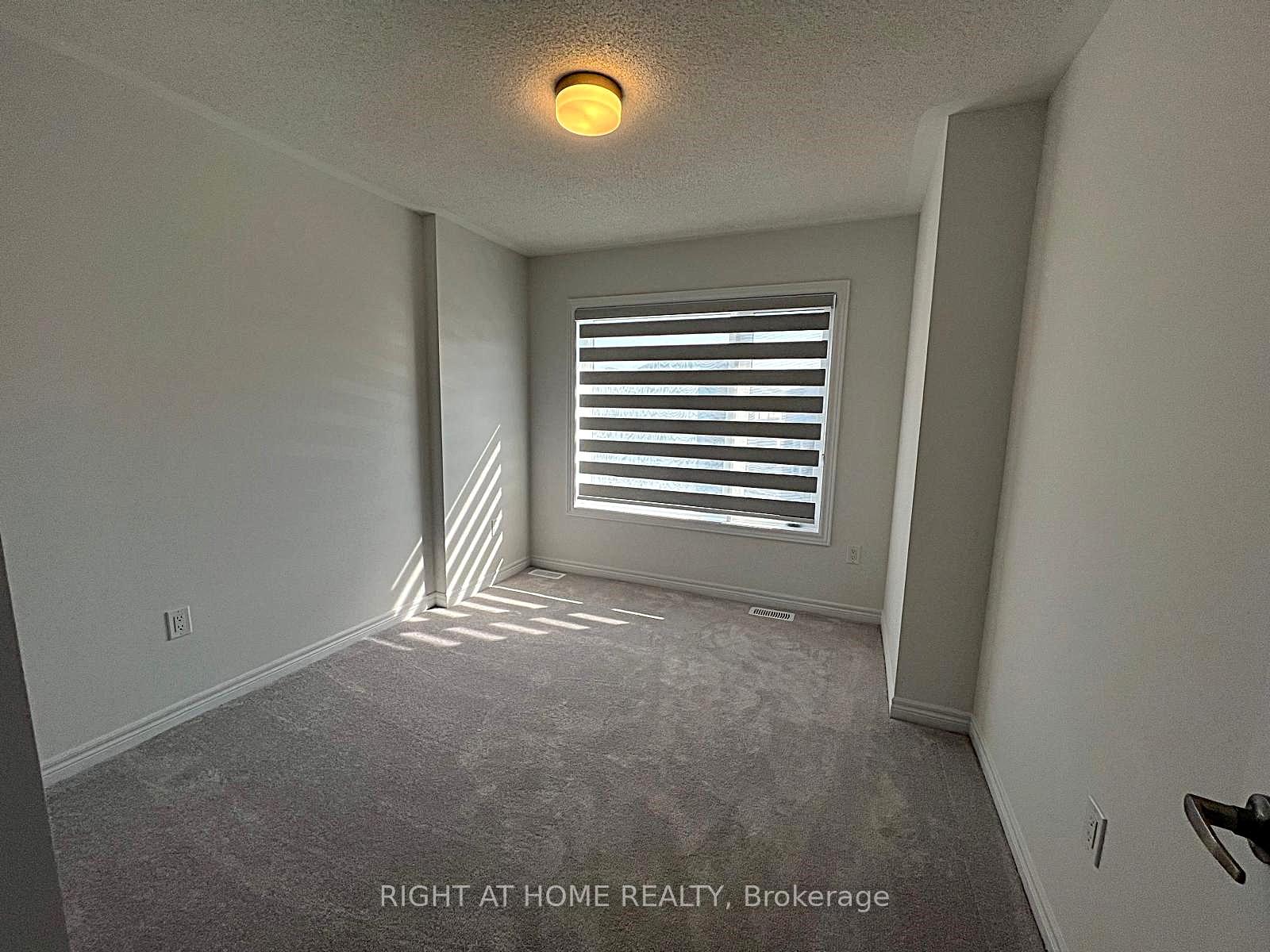 Photo 19 of 44 Gauley Drive, Centre Wellington, Fergus — HOMEH