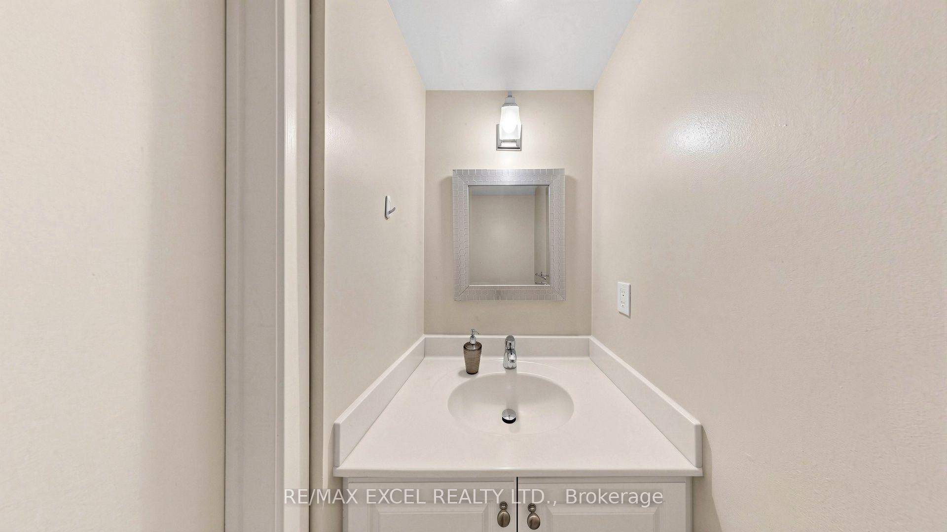 Photo 8 of 21 Spangler Road, Markham, Middlefield — HOMEH