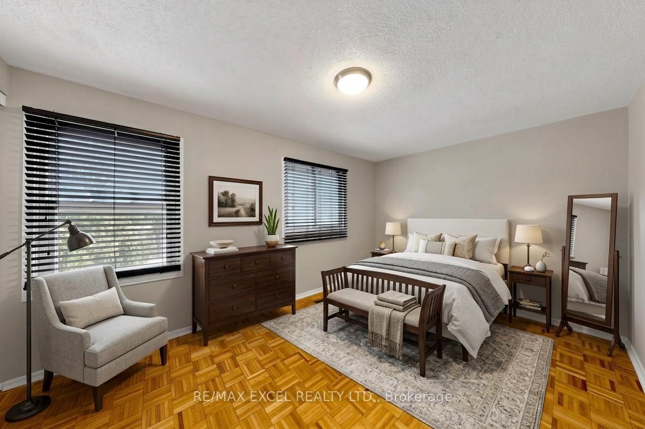 Photo 13 of 21 Spangler Road, Markham, Middlefield — HOMEH