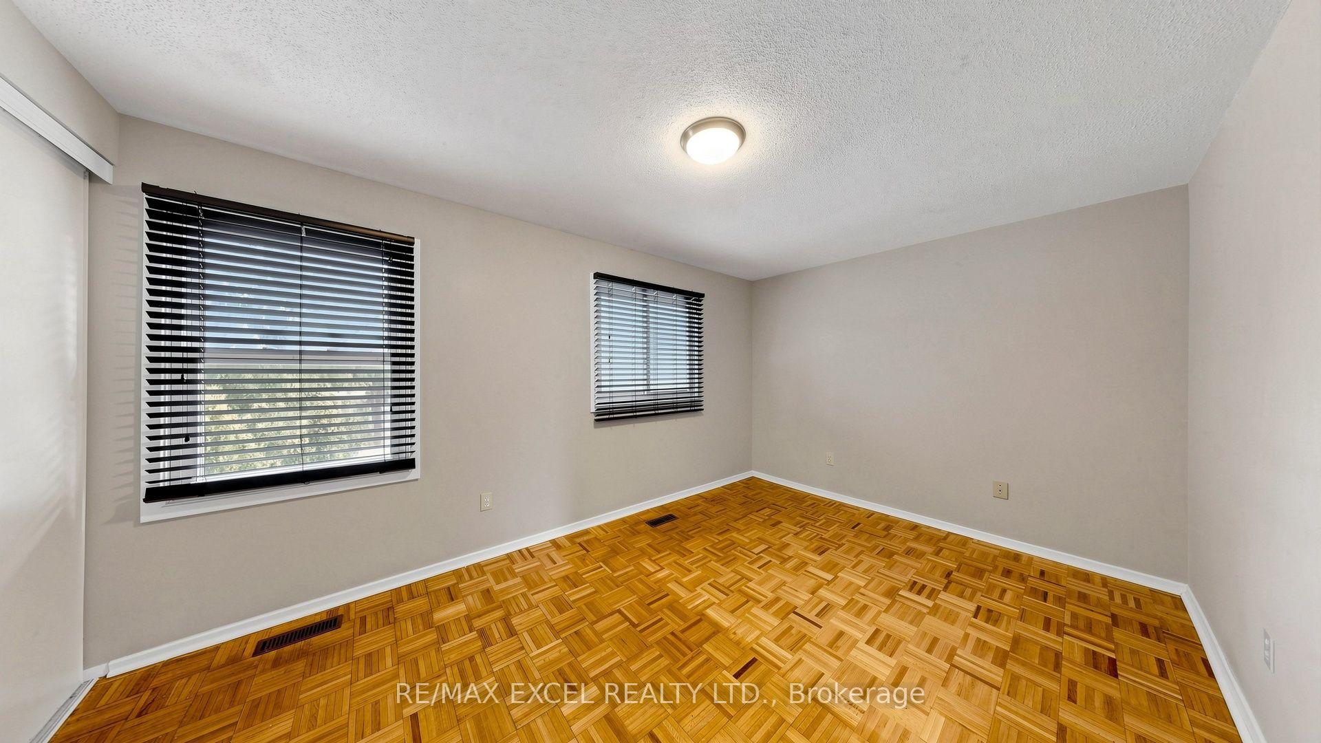 Photo 14 of 21 Spangler Road, Markham, Middlefield — HOMEH
