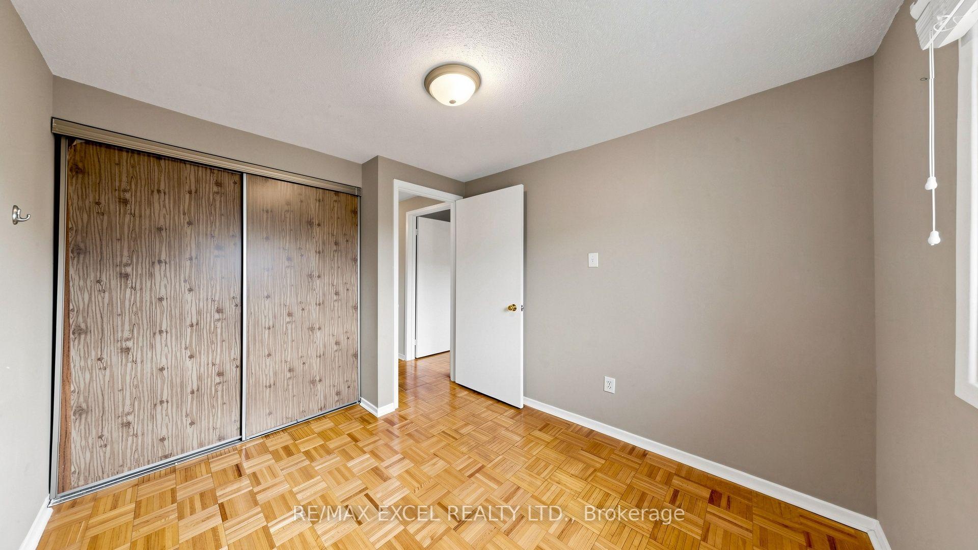 Photo 22 of 21 Spangler Road, Markham, Middlefield — HOMEH