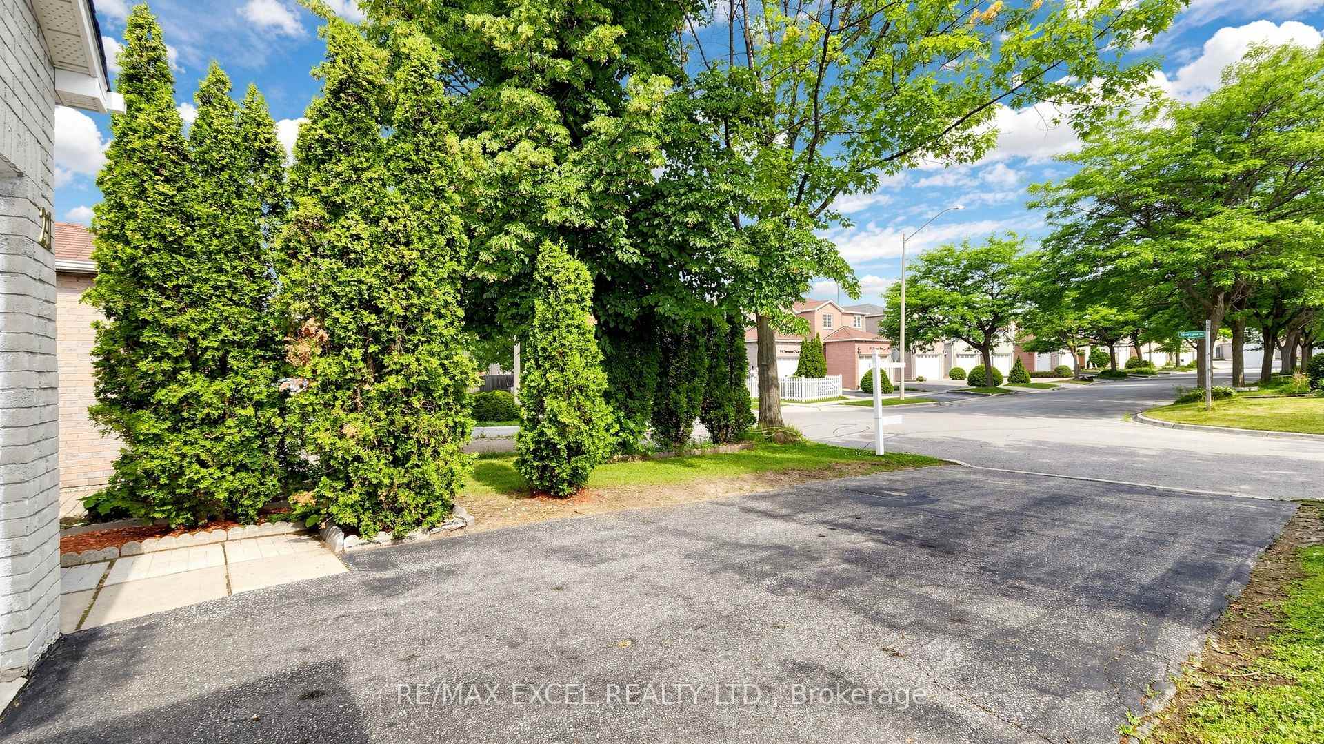 Photo 32 of 21 Spangler Road, Markham, Middlefield — HOMEH