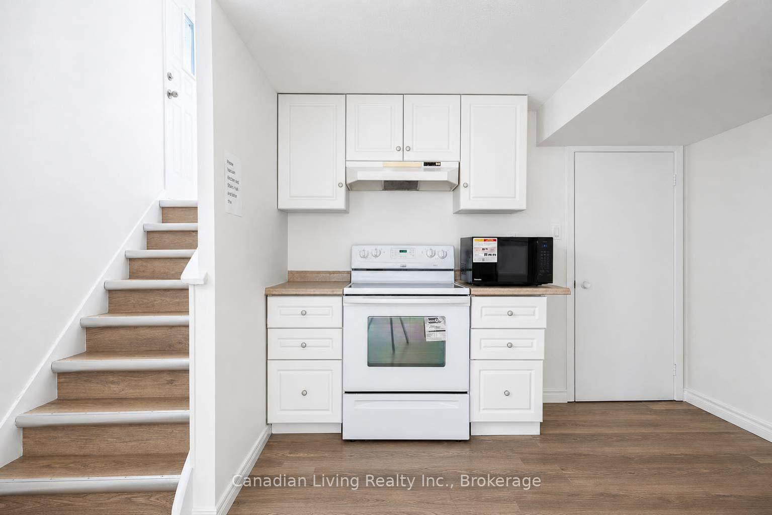 Photo 19 of 39 Silverview Drive, North York, Newtonbrook East — HOMEH