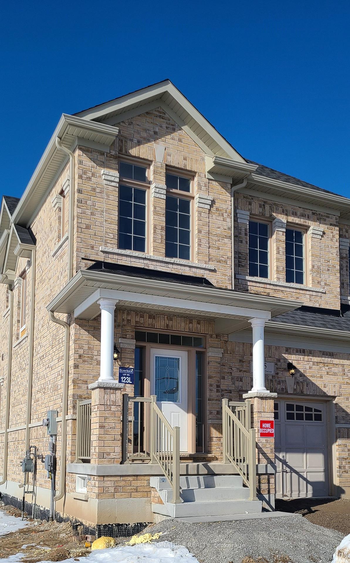 Photo 3 of 75 Kenesky Drive, Hamilton, Waterdown — HOMEH