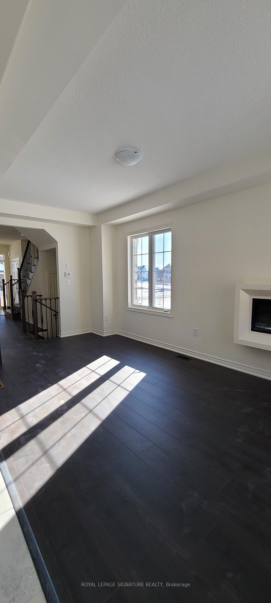 Photo 8 of 75 Kenesky Drive, Hamilton, Waterdown — HOMEH