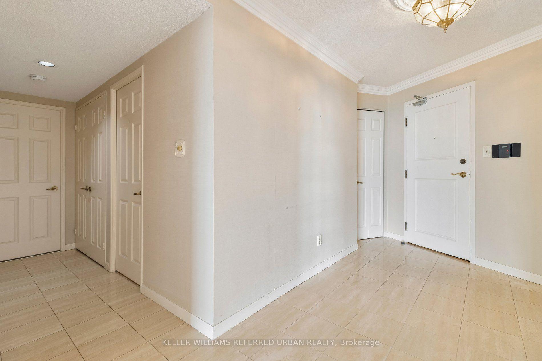 Photo 9 of Unit 2103, 85 Skymark Drive, North York, Hillcrest Village — HOMEH