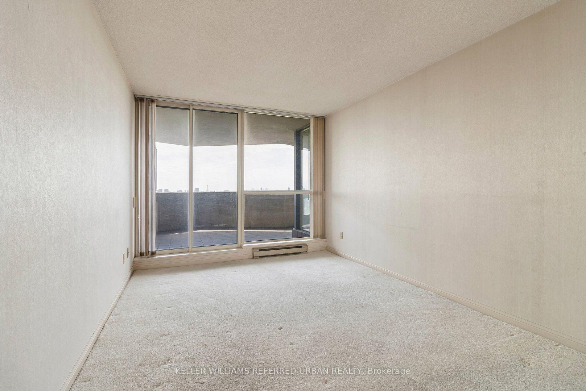 Photo 22 of Unit 2103, 85 Skymark Drive, North York, Hillcrest Village — HOMEH
