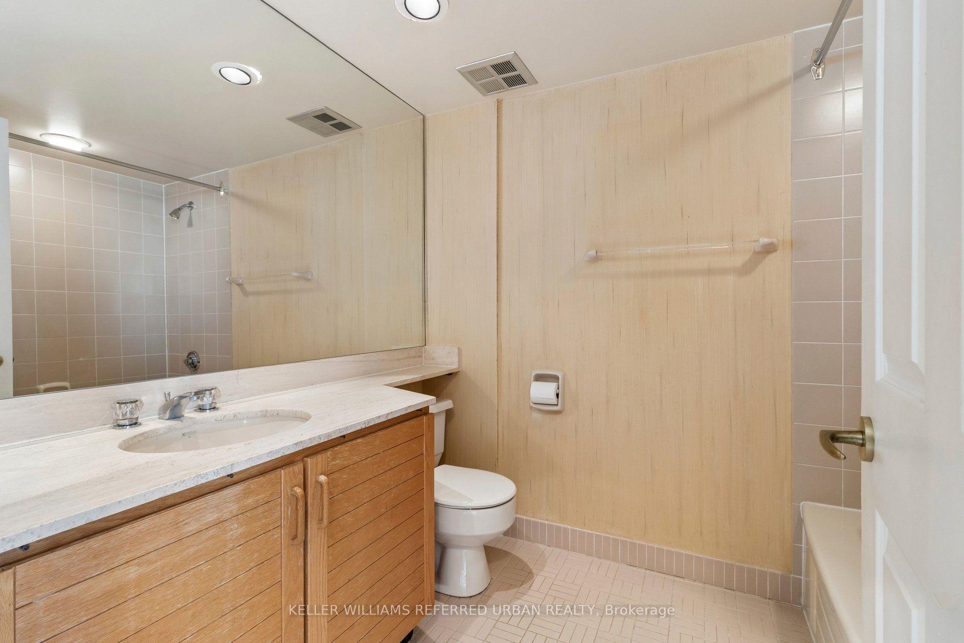 Photo 27 of Unit 2103, 85 Skymark Drive, North York, Hillcrest Village — HOMEH