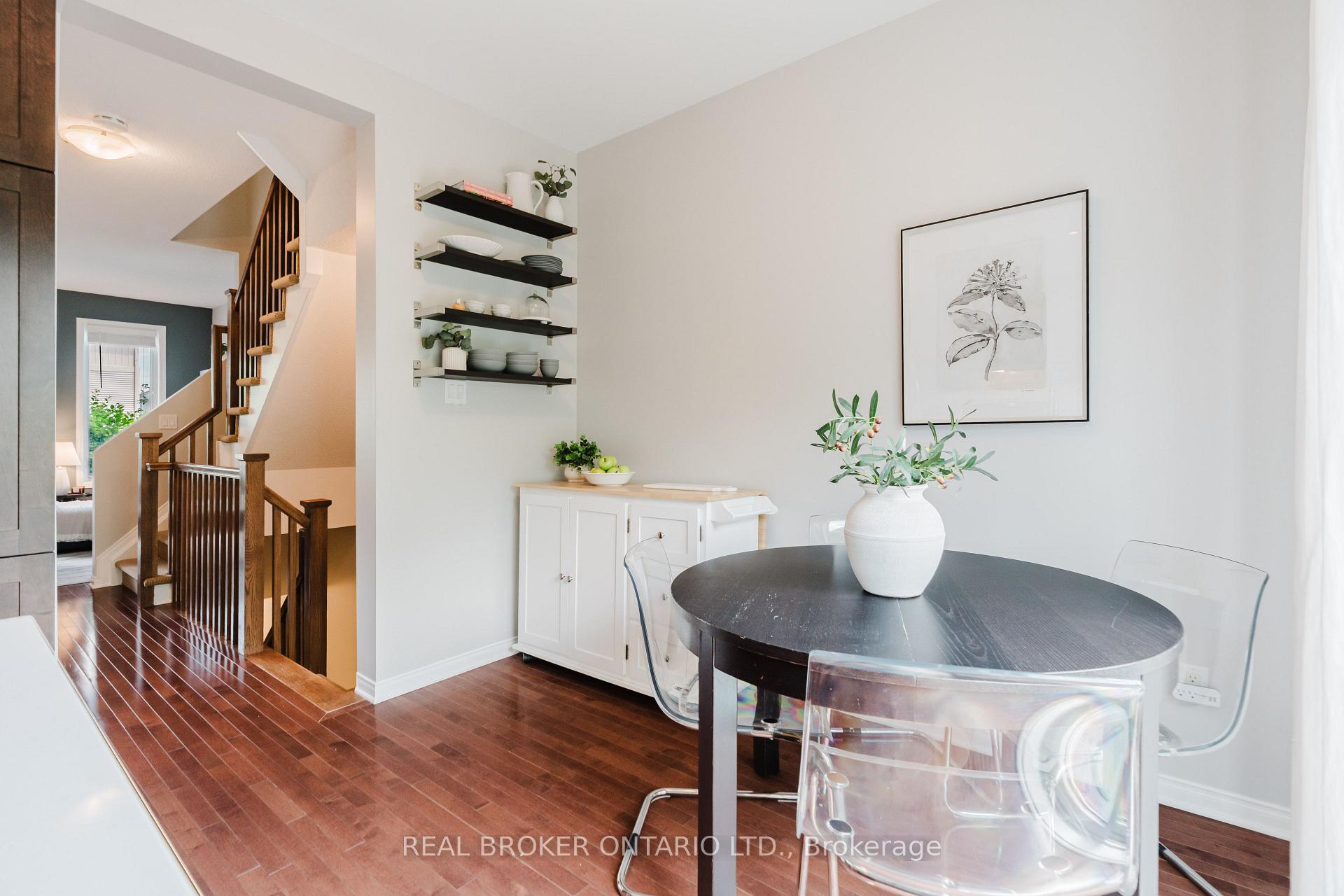 Photo 20 of 88 Songbird Private, Ottawa, Westcliffe Estates — HOMEH
