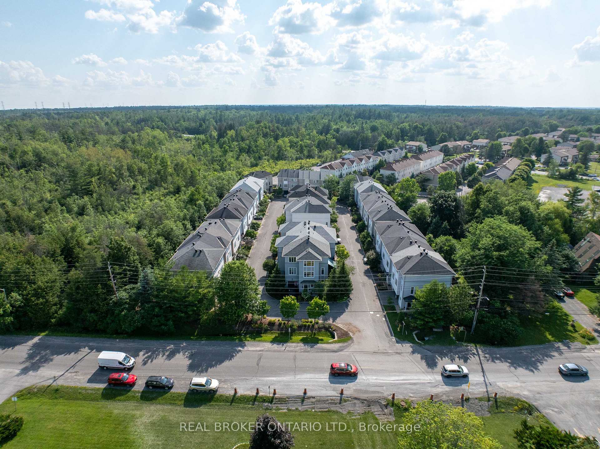 Photo 32 of 88 Songbird Private, Ottawa, Westcliffe Estates — HOMEH