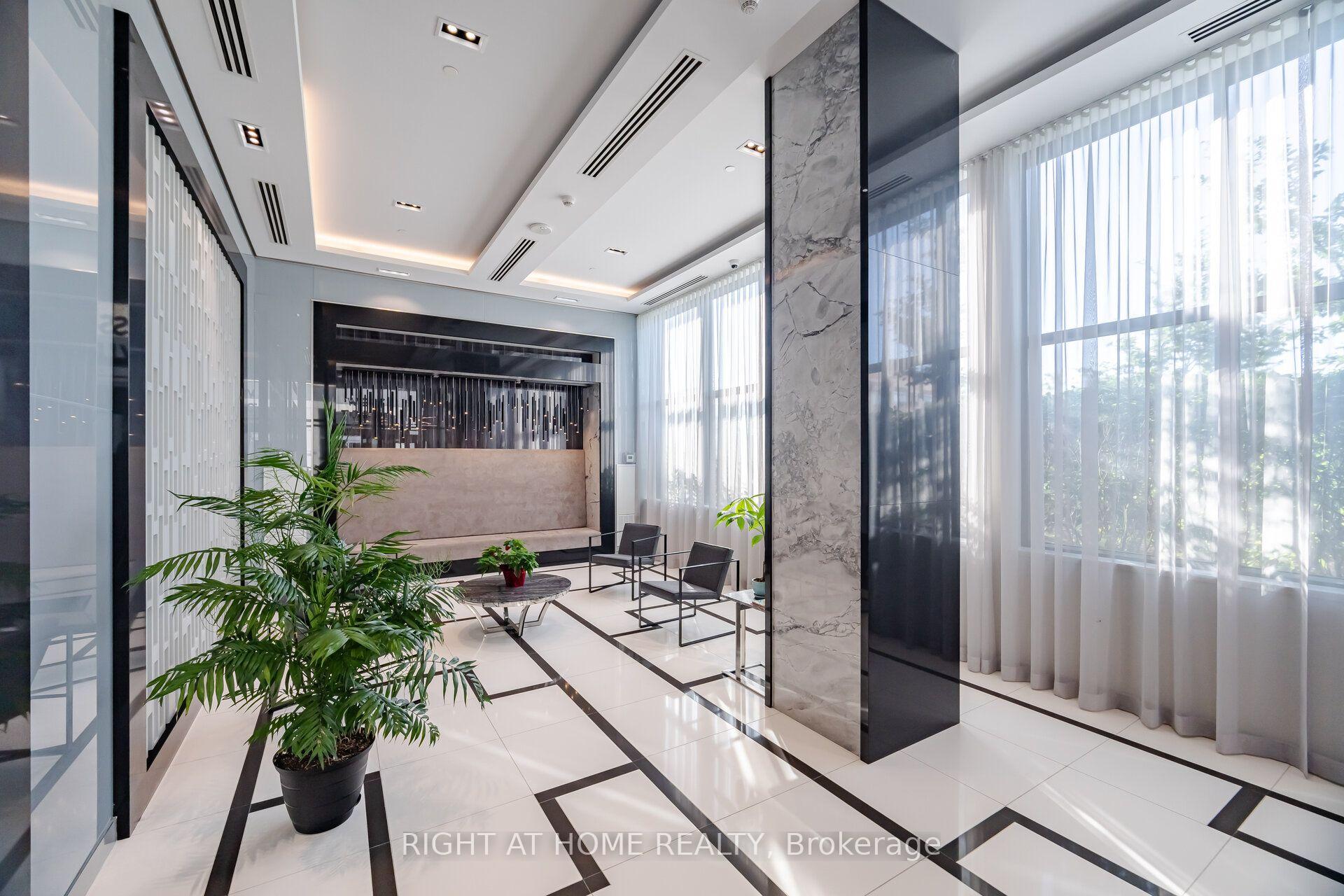 Photo 3 of Unit 714, 100 Eagle Rock Way, Vaughan, Rural Vaughan — HOMEH
