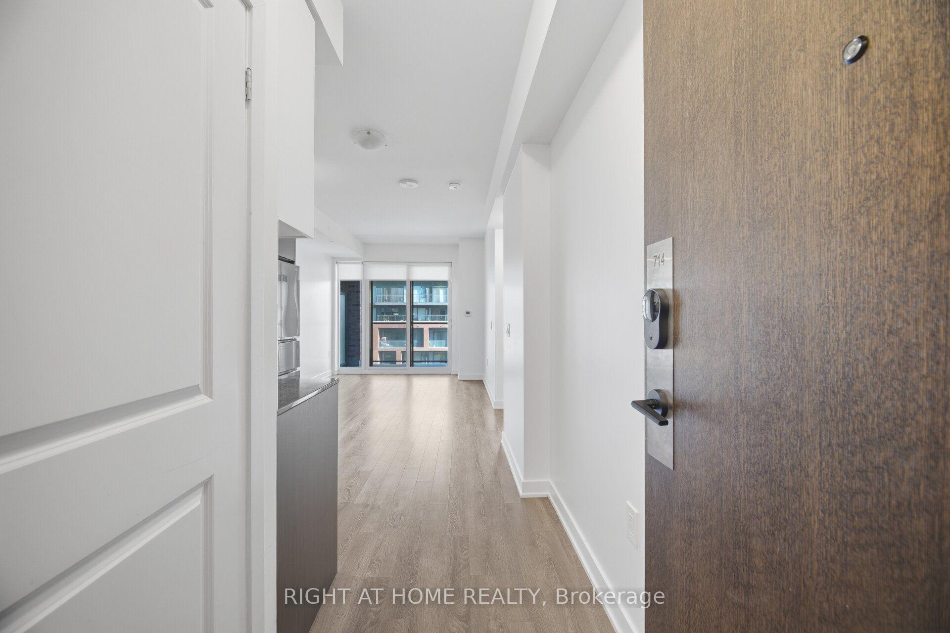 Photo 5 of Unit 714, 100 Eagle Rock Way, Vaughan, Rural Vaughan — HOMEH