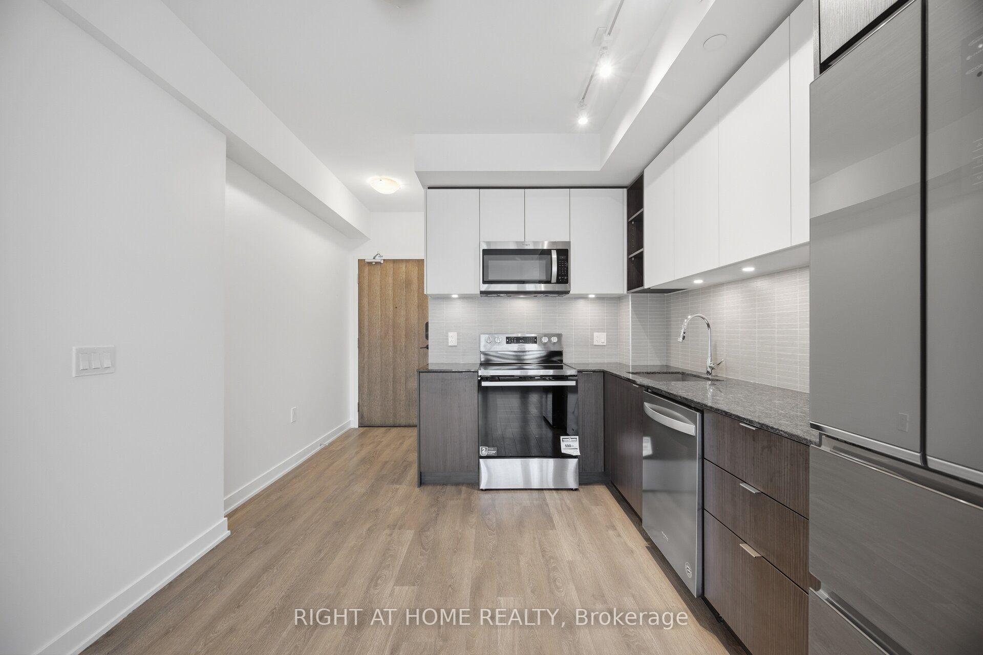 Photo 8 of Unit 714, 100 Eagle Rock Way, Vaughan, Rural Vaughan — HOMEH