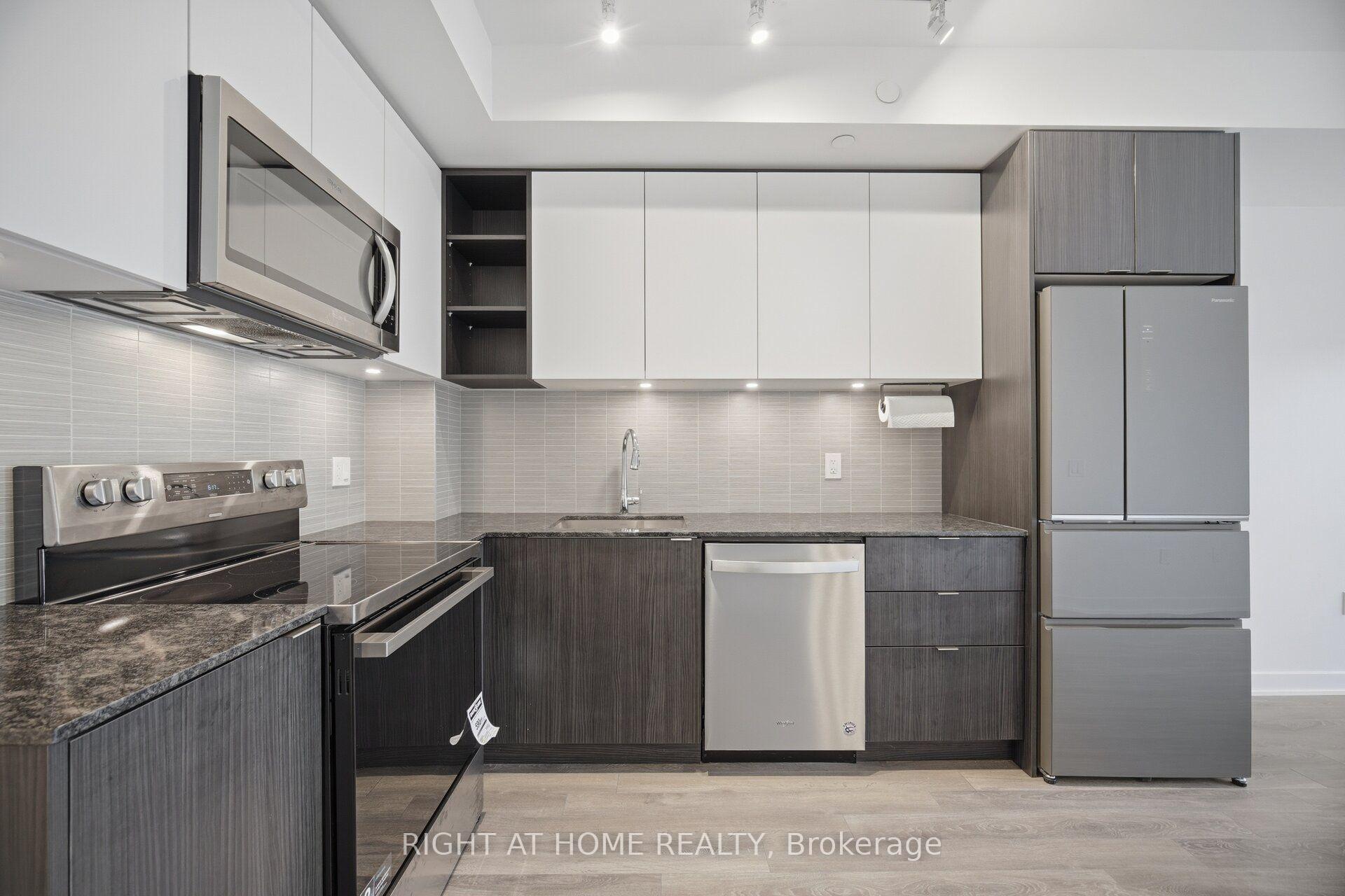 Photo 10 of Unit 714, 100 Eagle Rock Way, Vaughan, Rural Vaughan — HOMEH