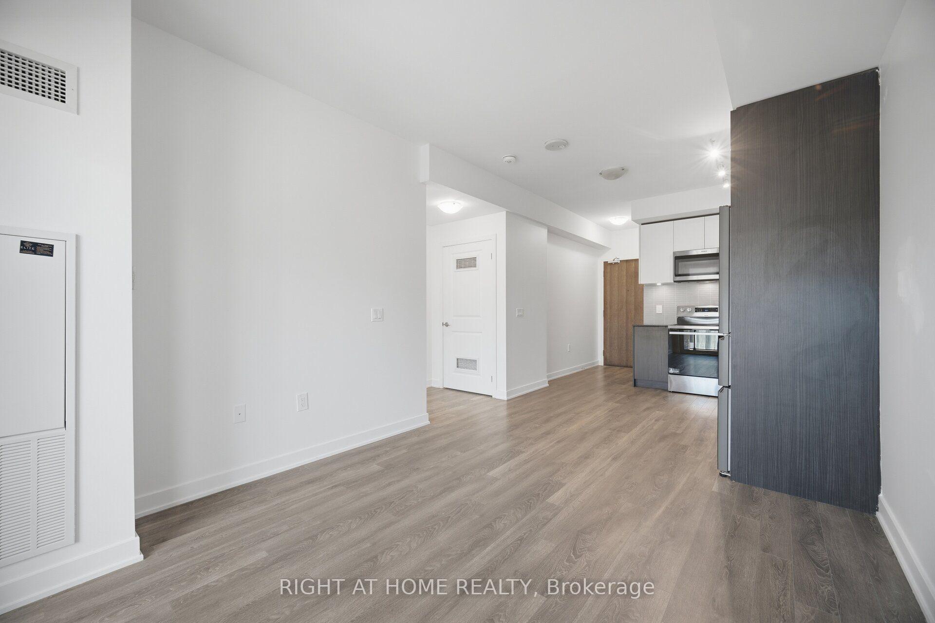 Photo 14 of Unit 714, 100 Eagle Rock Way, Vaughan, Rural Vaughan — HOMEH