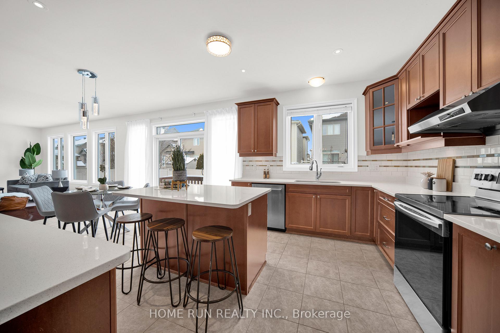 Photo 35 of 531 Bretby Crescent, Ottawa, Barrhaven - Cedargrove/Fraserdale — HOMEH