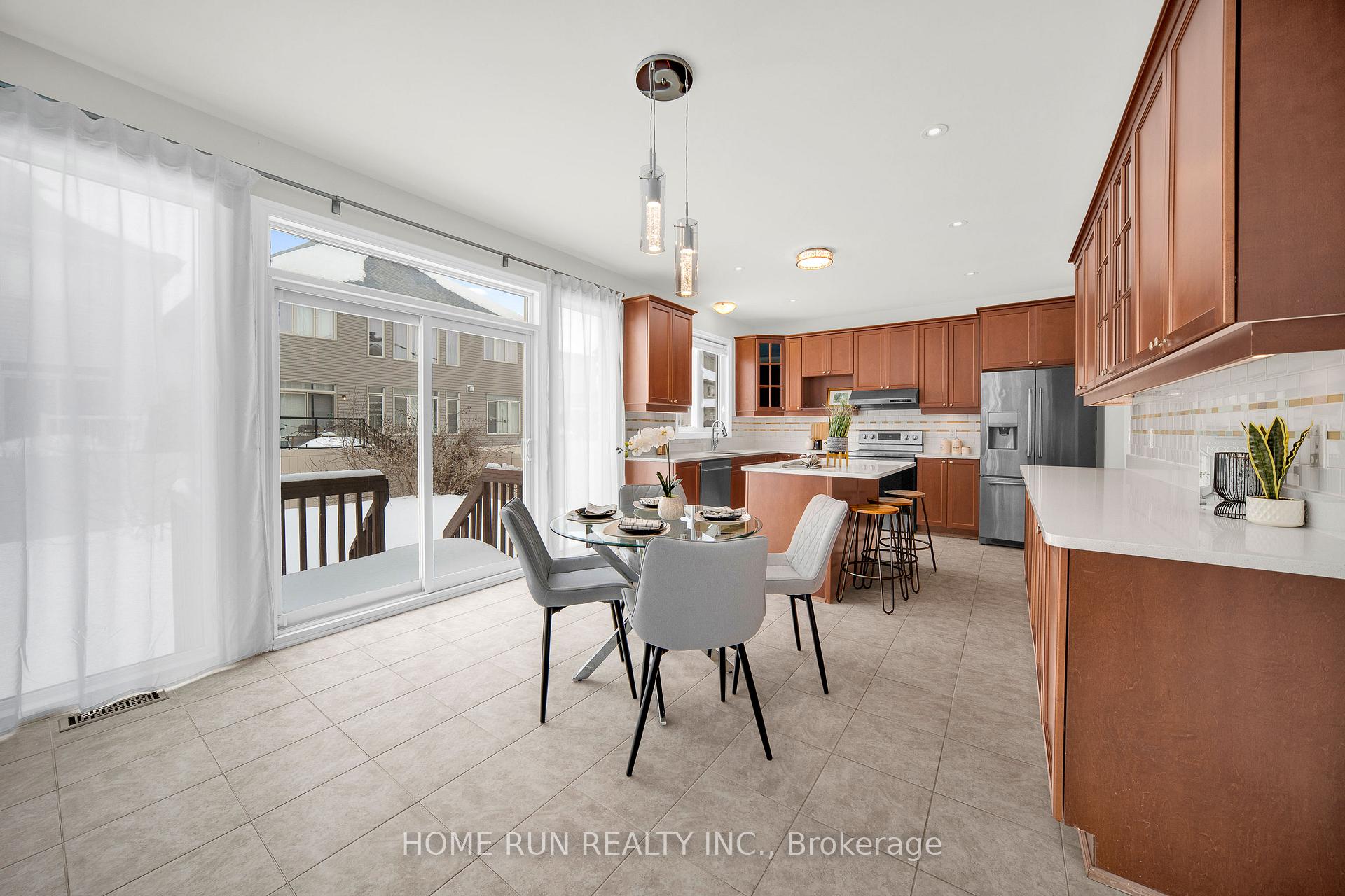 Photo 23 of 531 Bretby Crescent, Ottawa, Barrhaven - Cedargrove/Fraserdale — HOMEH