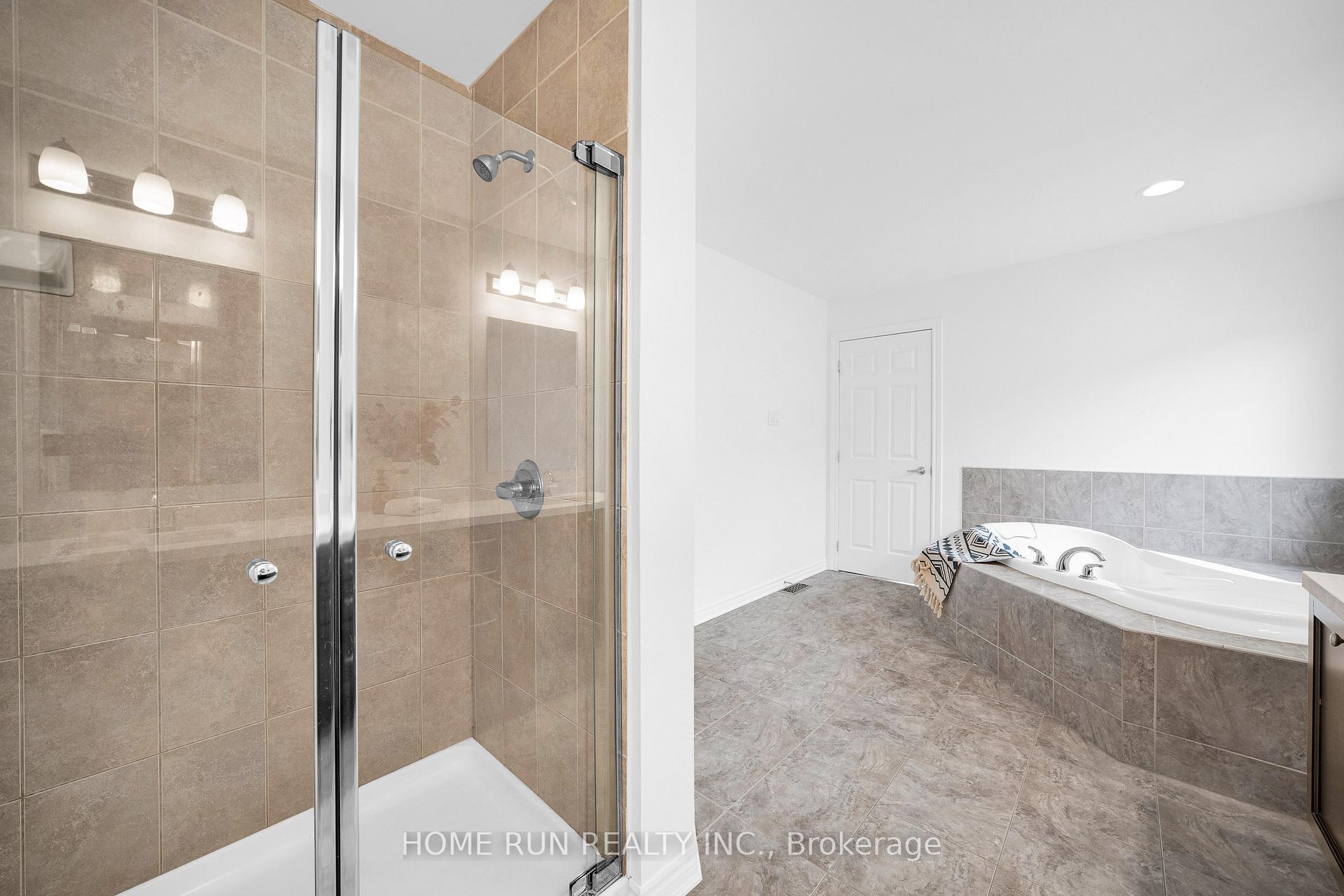 Photo 33 of 531 Bretby Crescent, Ottawa, Barrhaven - Cedargrove/Fraserdale — HOMEH