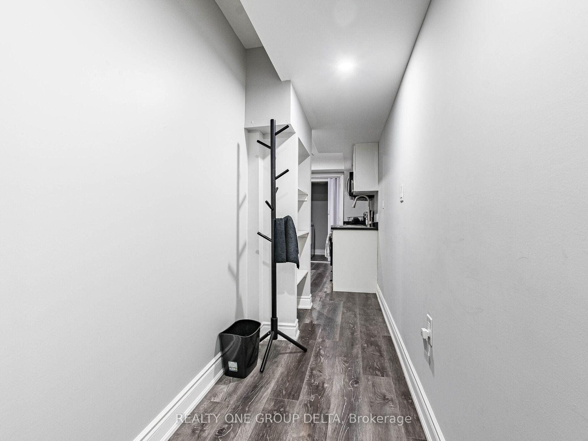 Photo 25 of 6 Quinton (Upper Level) Ridge, Brampton, Bram West — HOMEH