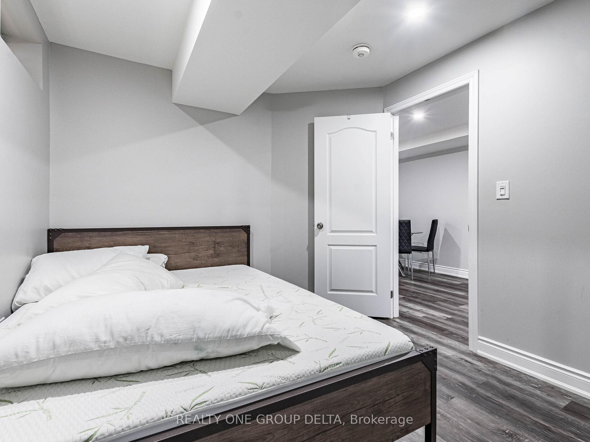 Photo 34 of 6 Quinton (Upper Level) Ridge, Brampton, Bram West — HOMEH