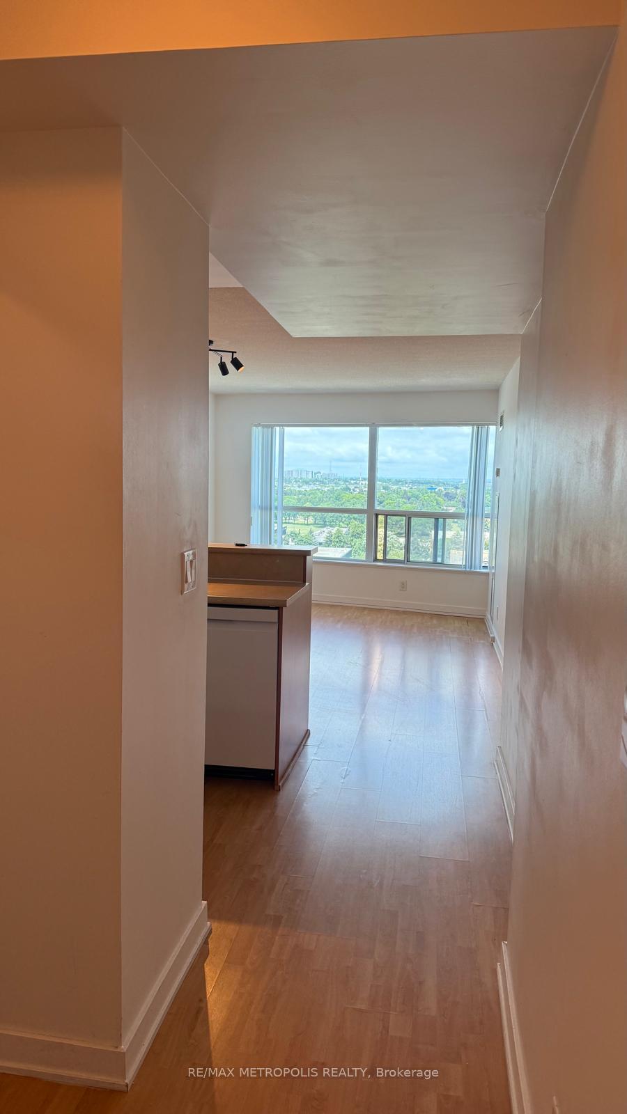 Photo 4 of Unit 1203, 36 Lee Centre Drive, Scarborough, Woburn — HOMEH