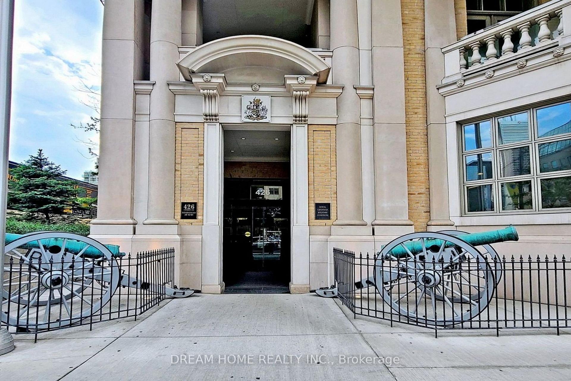 Photo 15 of Unit Ph310, 426 University Avenue, Toronto, Kensington-Chinatown — HOMEH