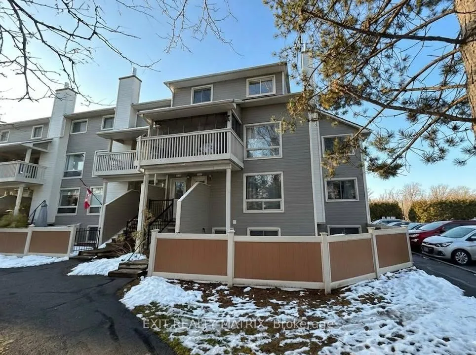 Front of Unit 5B, 762 St. Andre Drive