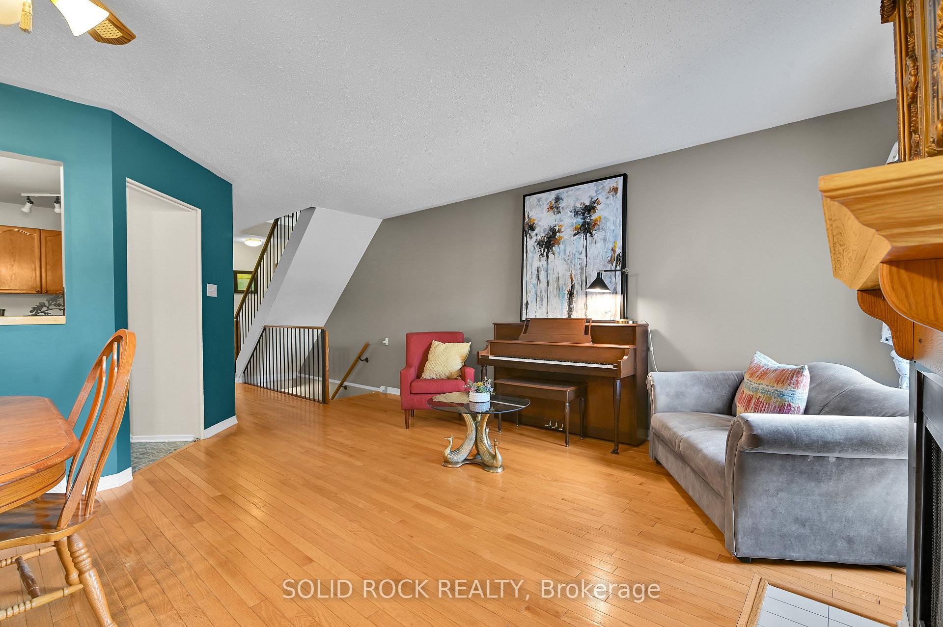 Photo 7 of 74 Pickwick Drive, Ottawa, Barrhaven - Cedargrove/Fraserdale — HOMEH