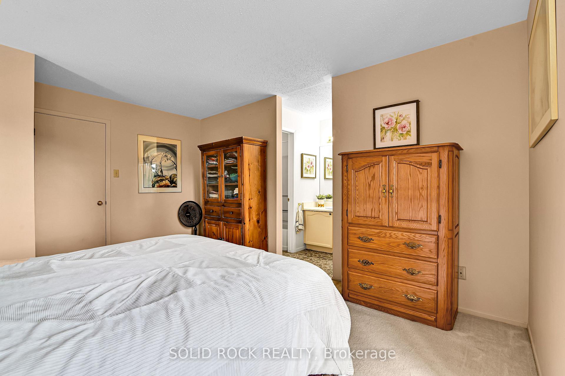 Photo 19 of 74 Pickwick Drive, Ottawa, Barrhaven - Cedargrove/Fraserdale — HOMEH