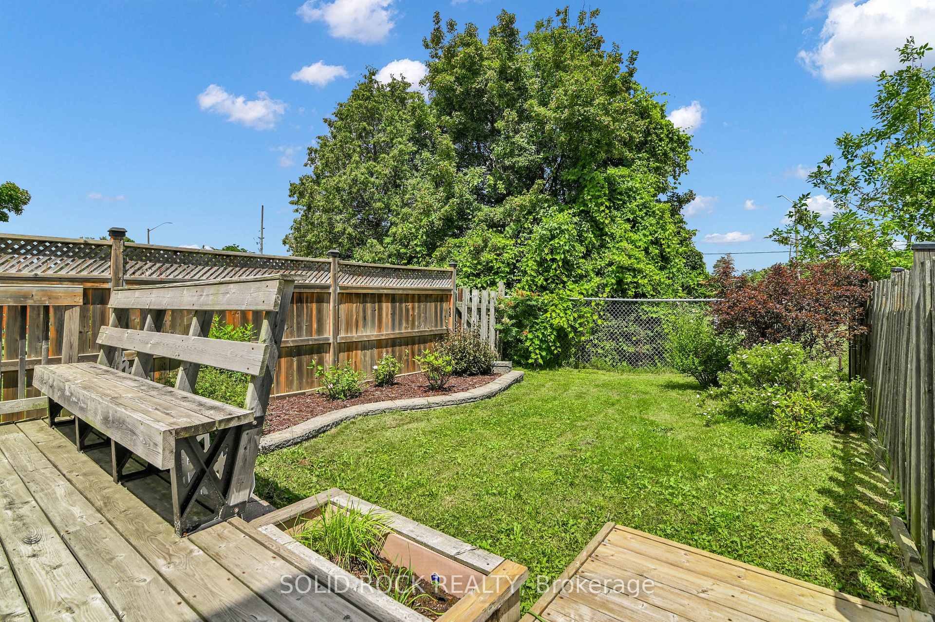 Photo 34 of 74 Pickwick Drive, Ottawa, Barrhaven - Cedargrove/Fraserdale — HOMEH