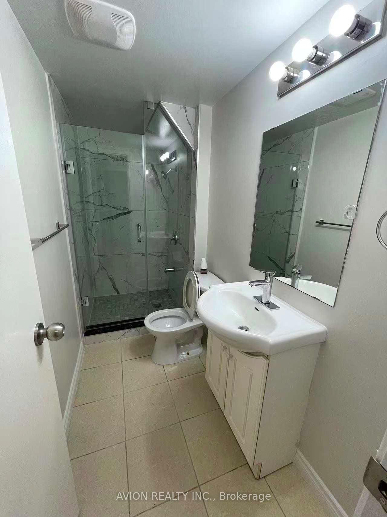 Photo 7 of 172 Highglen Avenue, Markham, Milliken Mills East — HOMEH