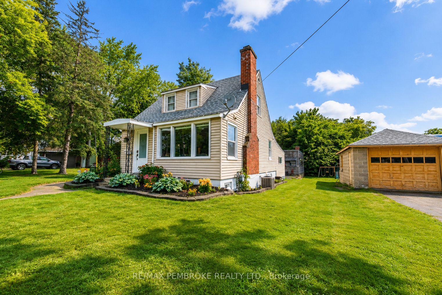 Photo 1 of 739 Front Street, Pembroke, Pembroke — HOMEH