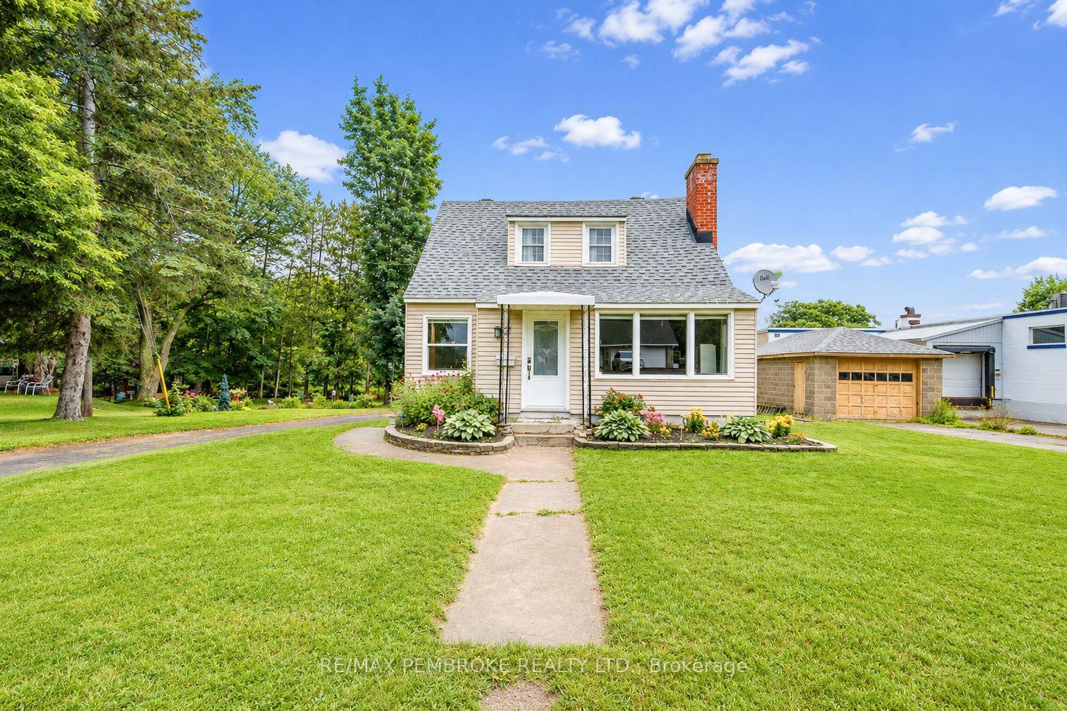 Photo 4 of 739 Front Street, Pembroke, Pembroke — HOMEH