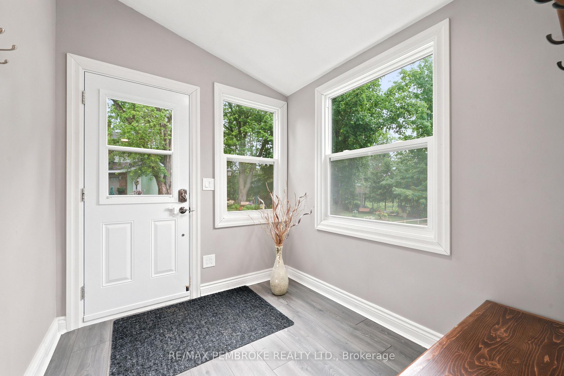 Photo 17 of 739 Front Street, Pembroke, Pembroke — HOMEH