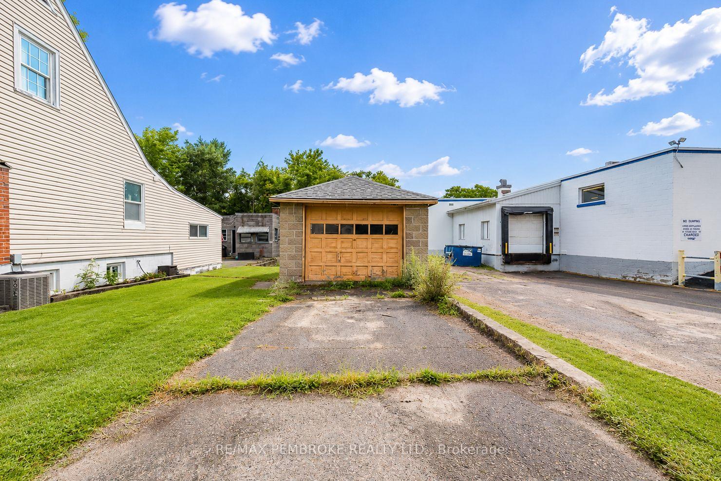 Photo 48 of 739 Front Street, Pembroke, Pembroke — HOMEH