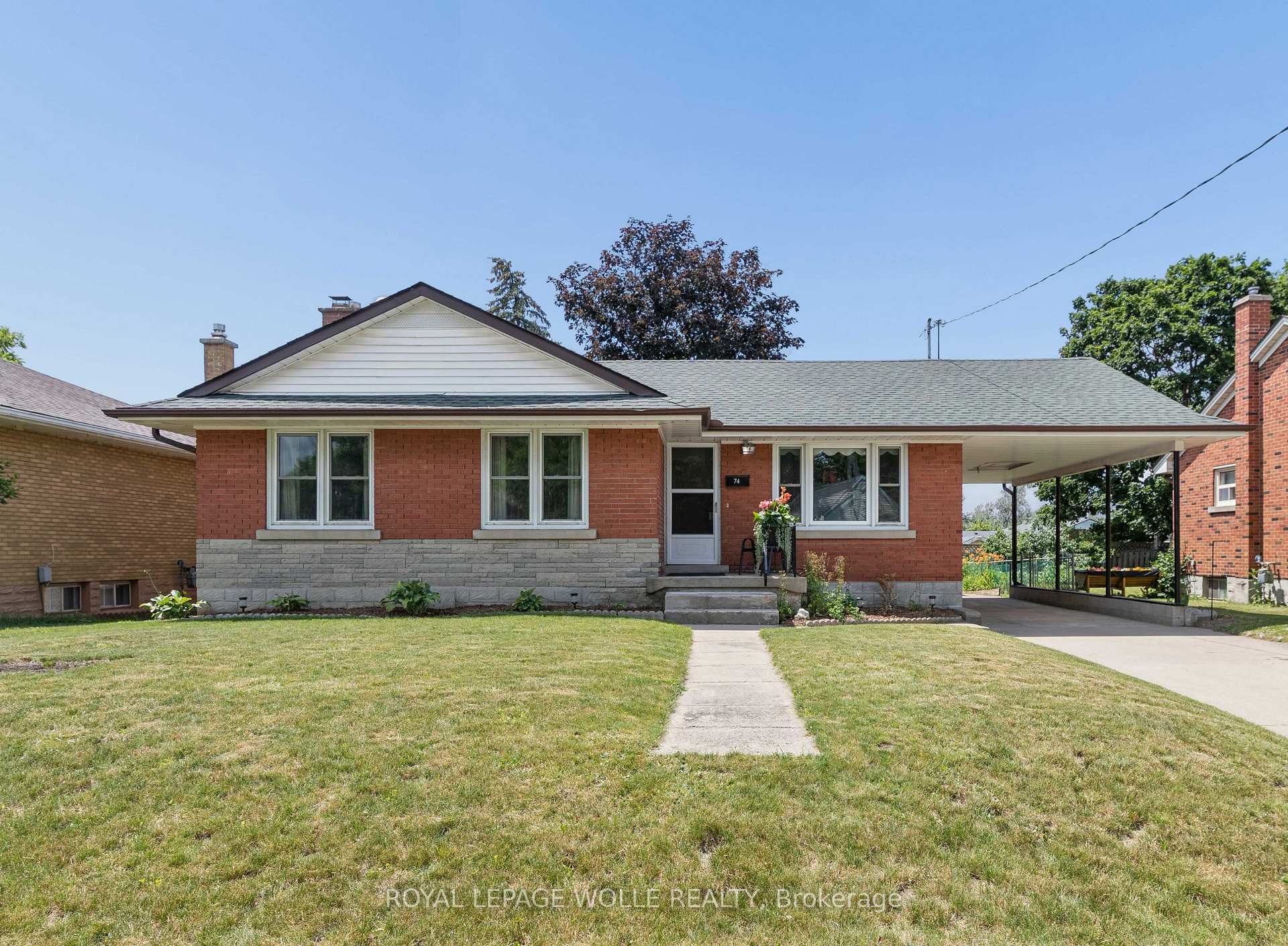 Photo 3 of 74 Ross Avenue, Kitchener, Eastwood — HOMEH