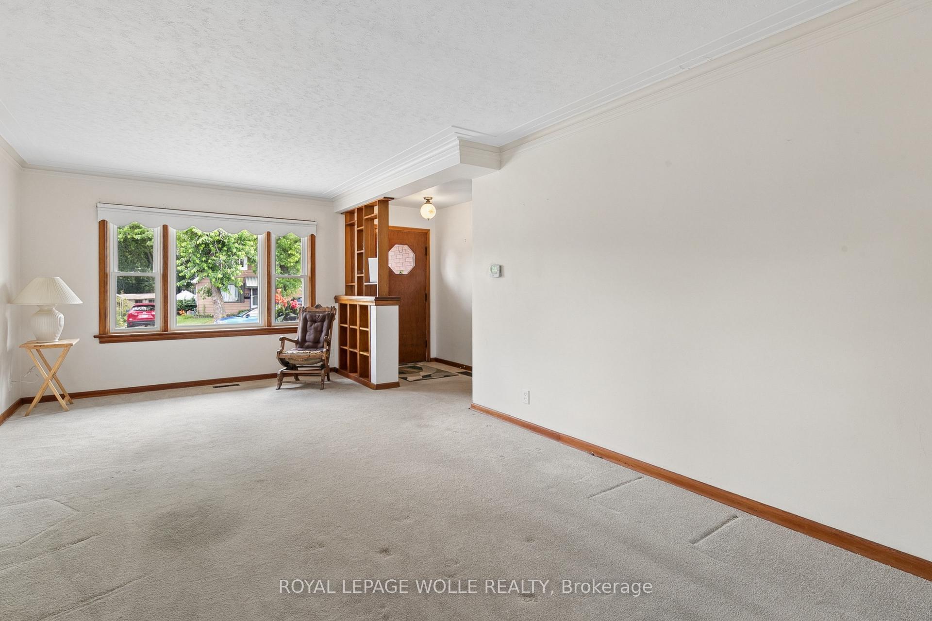 Photo 7 of 74 Ross Avenue, Kitchener, Eastwood — HOMEH