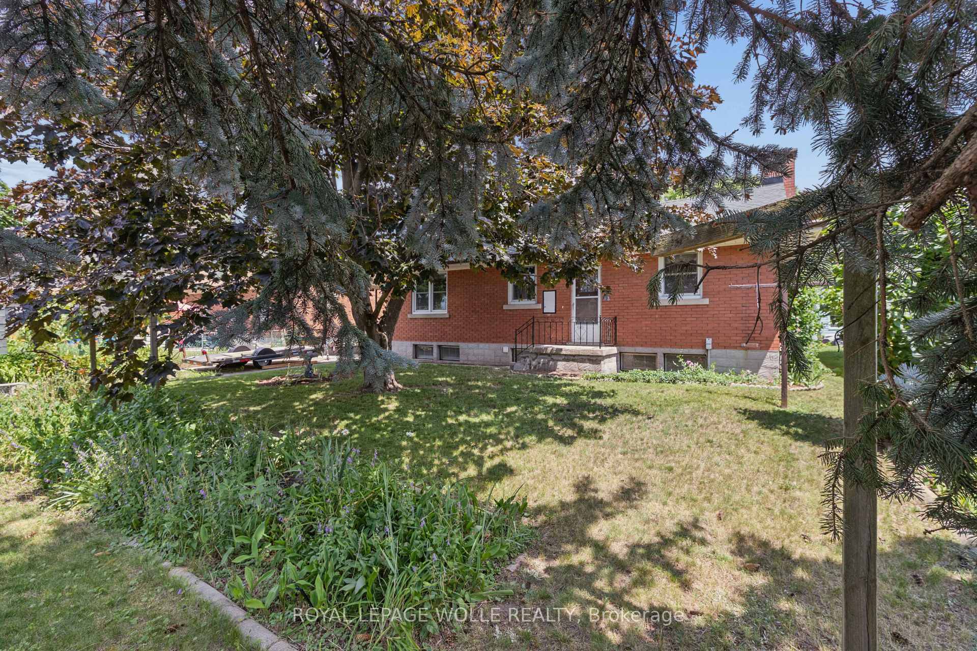 Photo 25 of 74 Ross Avenue, Kitchener, Eastwood — HOMEH