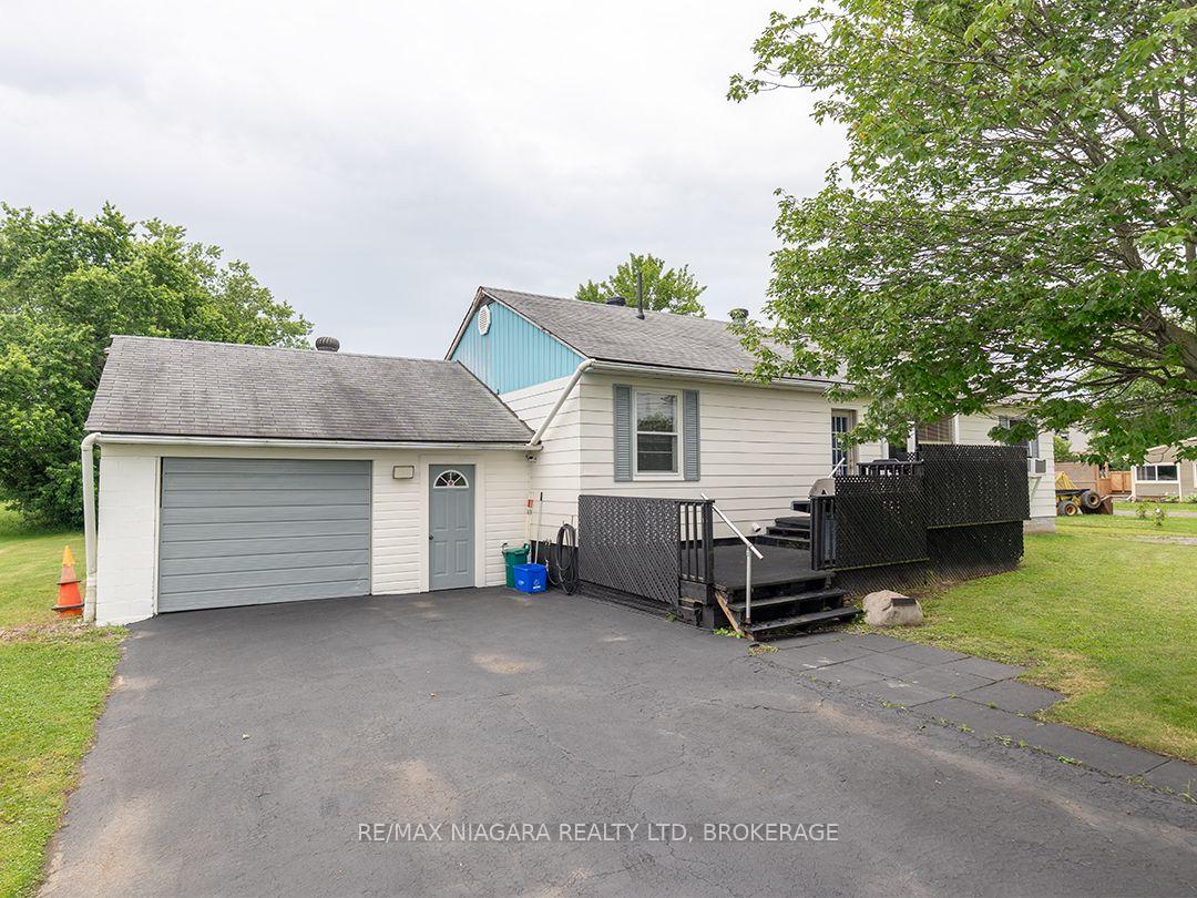 Photo 4 of 160 Barrick Road, Port Colborne, Main Street — HOMEH